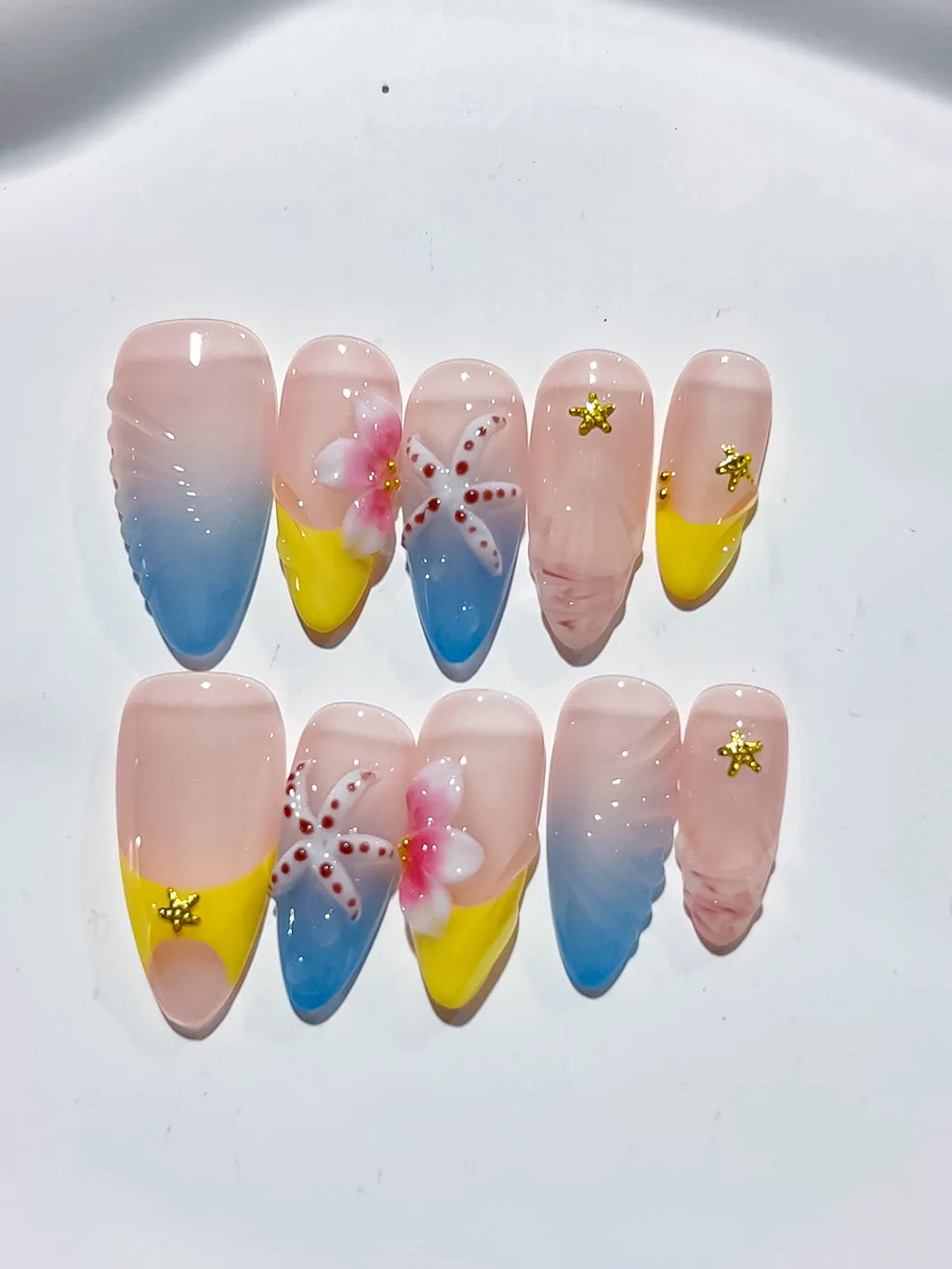 D381 - Medium Nude Blue Almond Abstract Flower Starfish