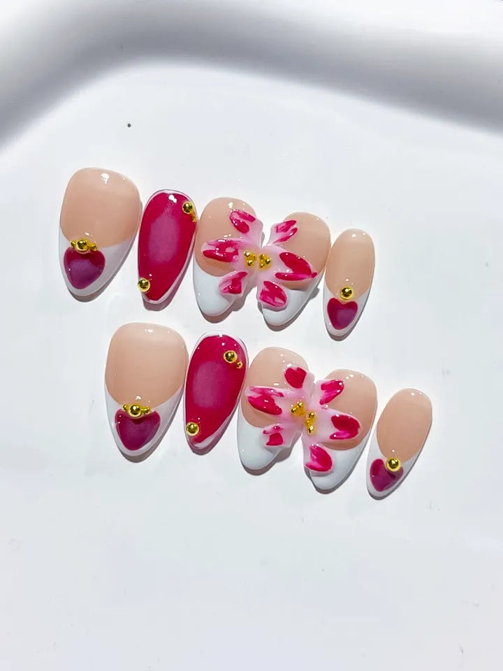 D384 - Short Nude White Almond French tip Flower Heart