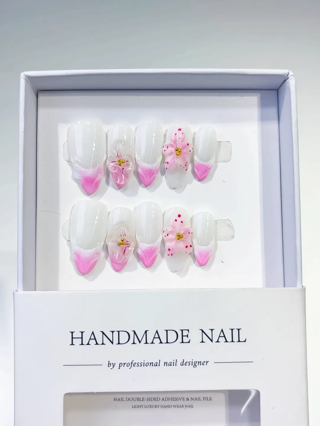 D406 - Medium White Pink Almond French tip Flower Bow