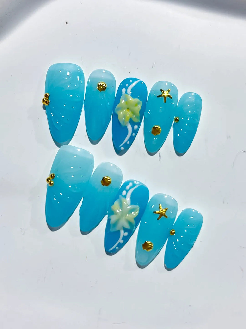 D407 - Medium Blue Yellow Almond Solid color Flower Starfish VibeNailsLab
