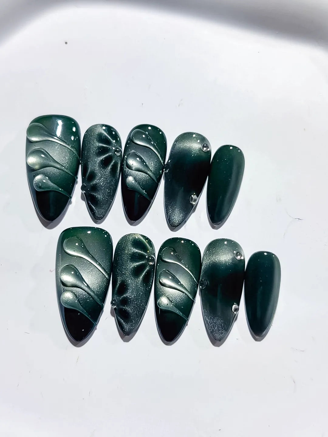 D408 - Medium Green Black Almond Metallic Leaf VibeNailsLab