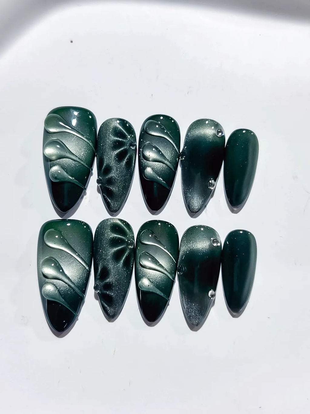 D408 - Medium Green Black Almond Metallic Leaf VibeNailsLab