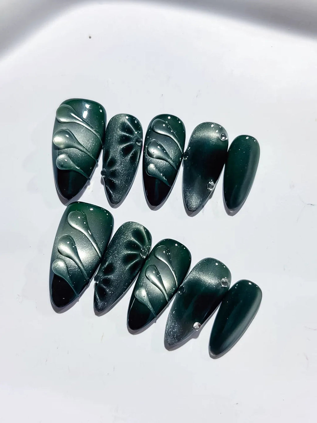 D408 - Medium Green Black Almond Metallic Leaf VibeNailsLab