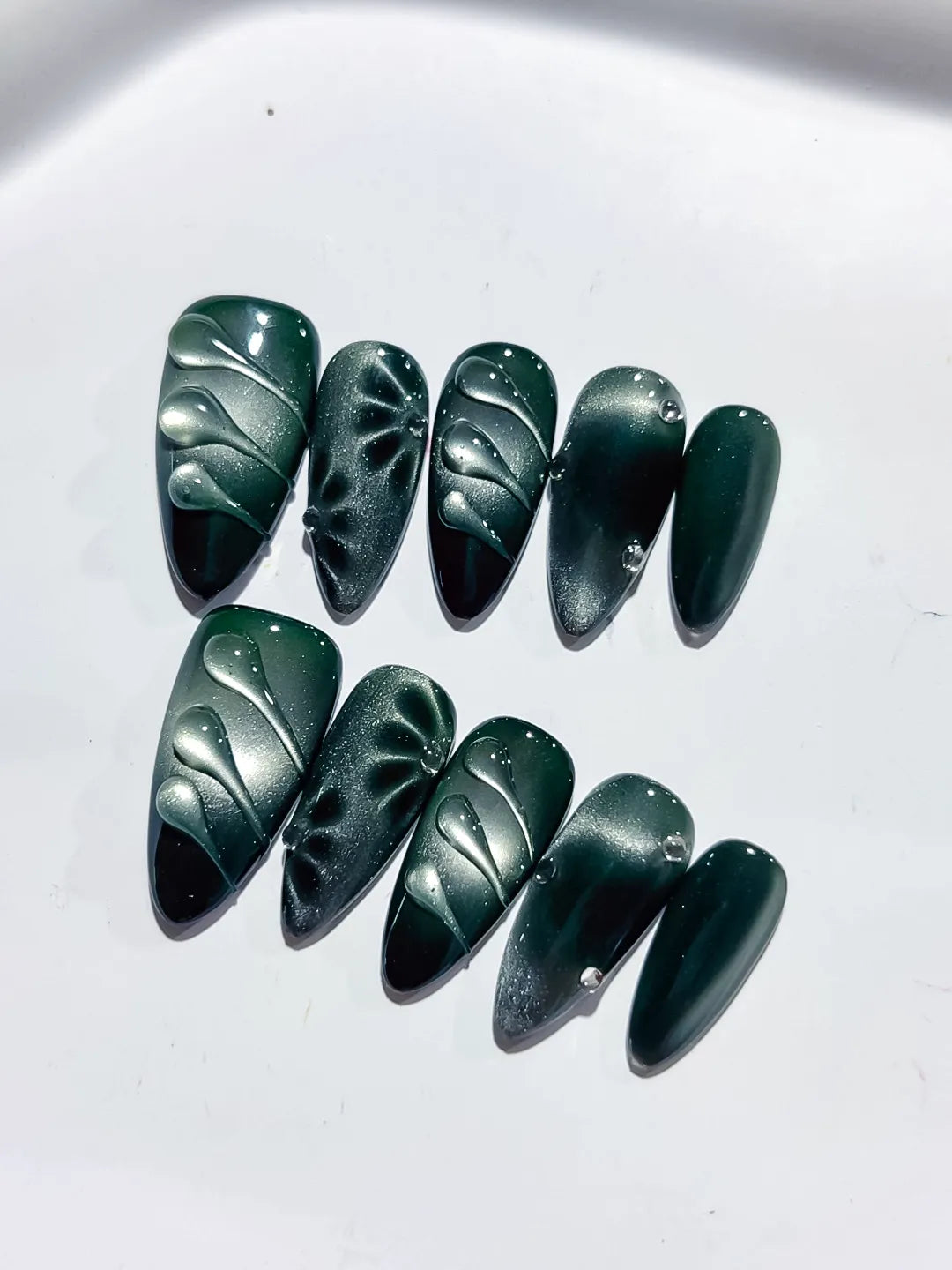 D408 - Medium Green Black Almond Metallic Leaf VibeNailsLab