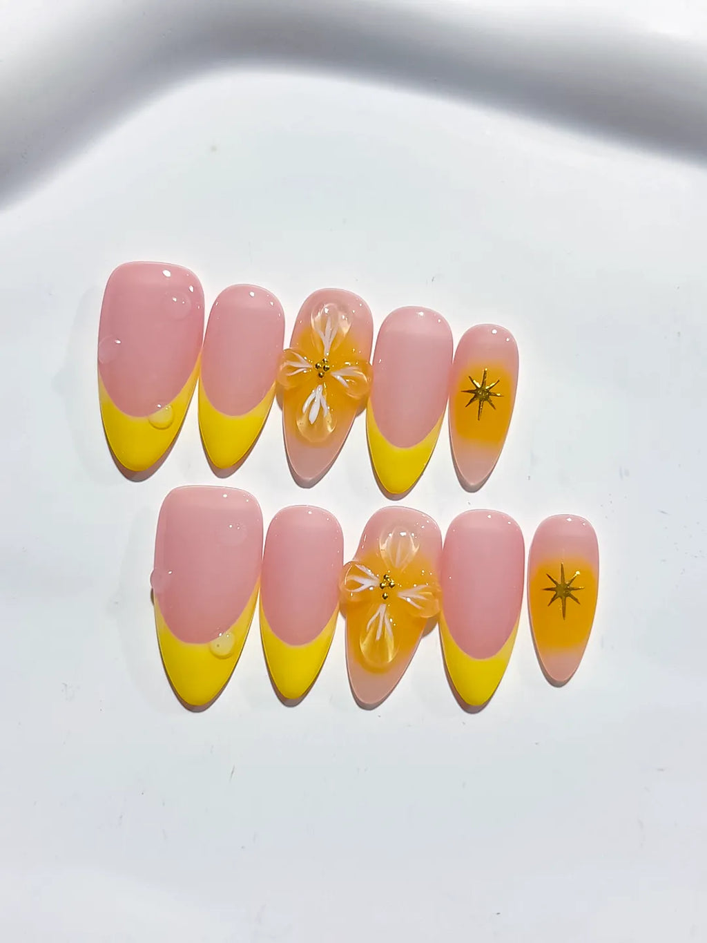 D417 - Medium Pink Yellow Almond French tip Flower