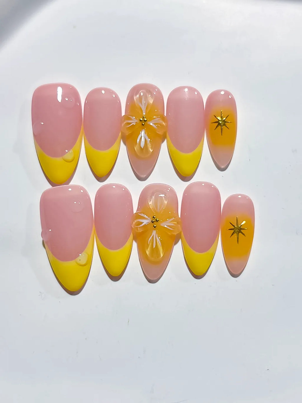 D417 - Medium Pink Yellow Almond French tip Flower