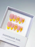D417 - Medium Pink Yellow Almond French tip Flower