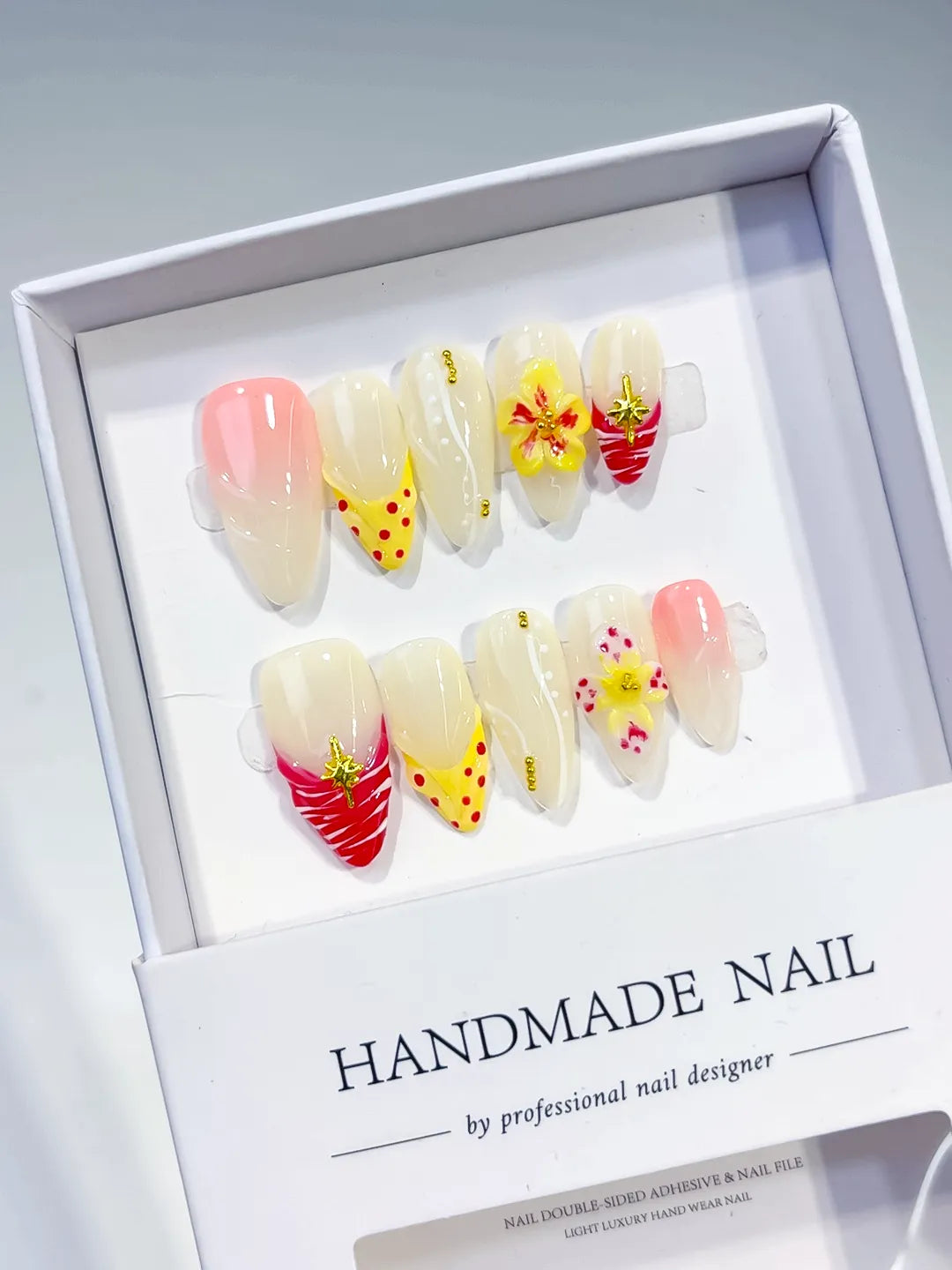 D420 - Medium White Yellow Almond Abstract Flower Dot Pattern