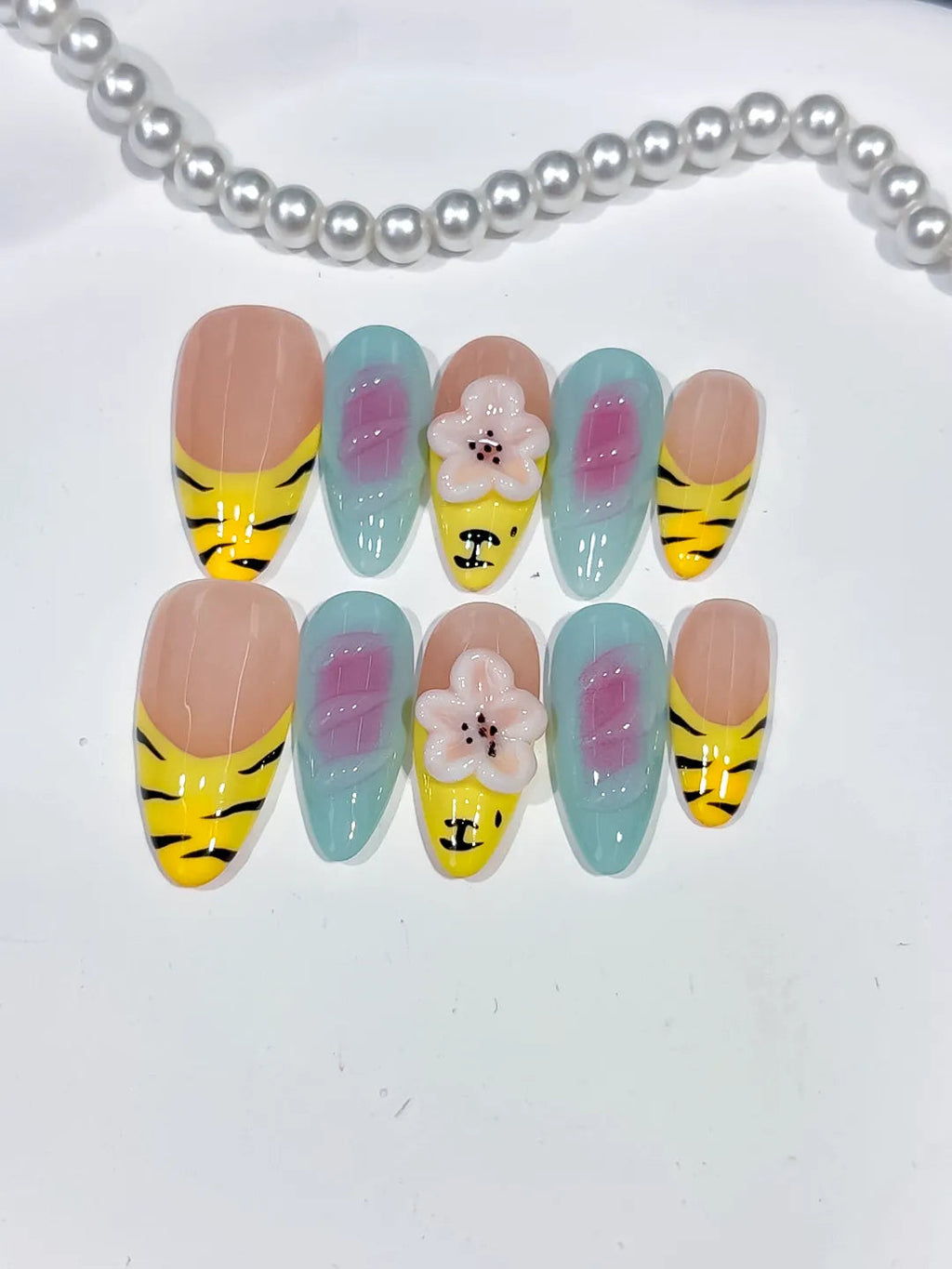 D421 - Medium Nude Yellow Almond Abstract Flower Animal Print VibeNailsLab