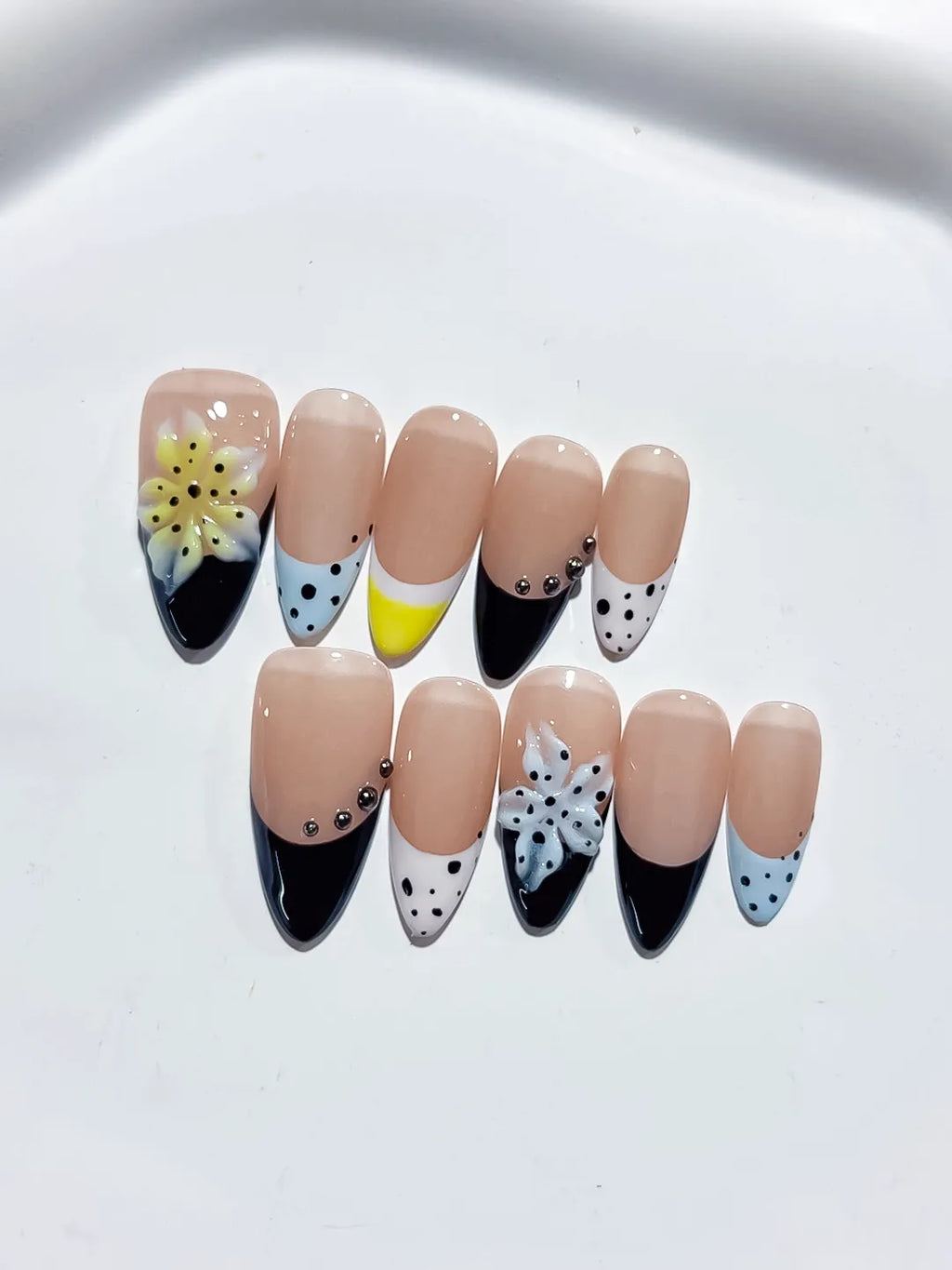 D423 - Medium Nude Black Almond French tip Flower Bow