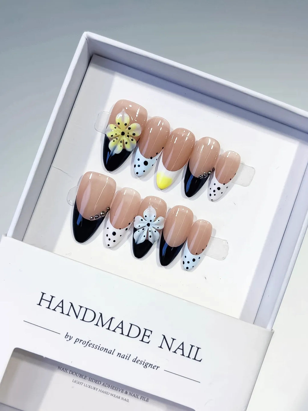 D423 - Medium Nude Black Almond French tip Flower Bow
