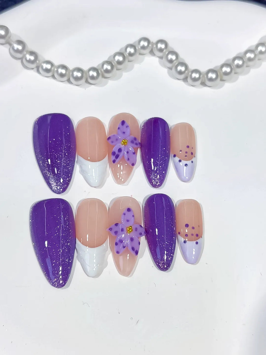 D426 - Medium Purple Nude Almond Glitter Flower Dot Pattern