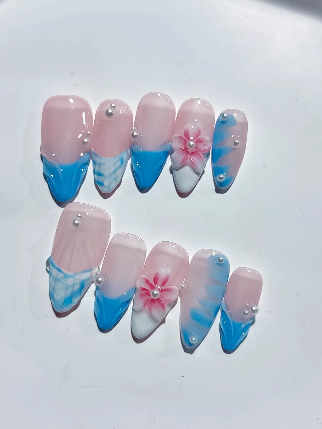 D430 - Medium Pink Blue Almond French tip Flower Pearl