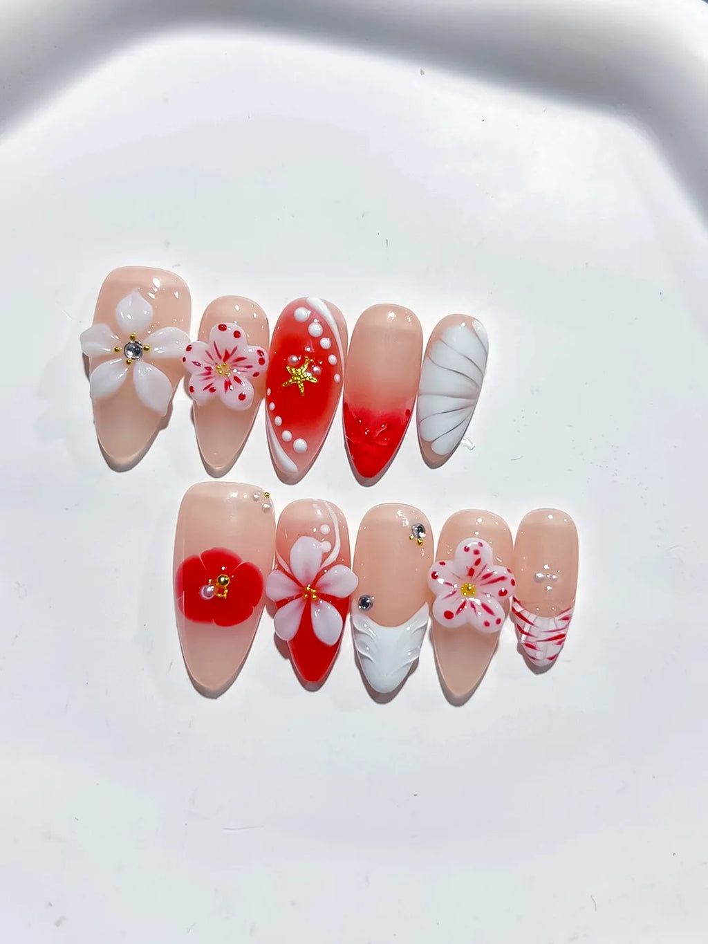 D431 - Medium Nude Red Almond Abstract Flower Star