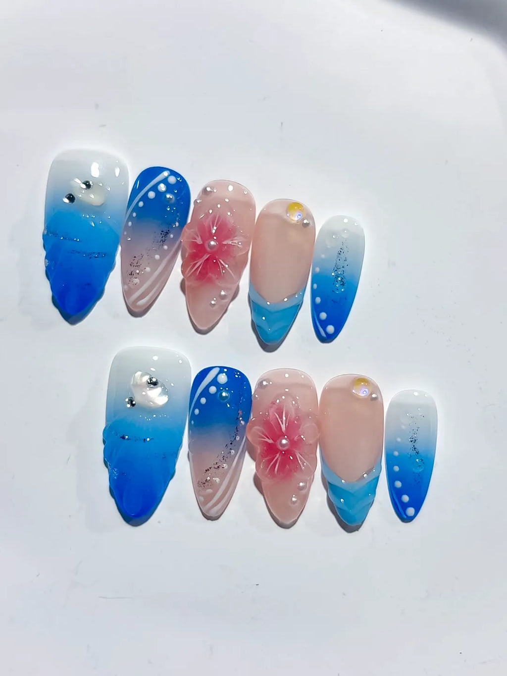 D433 - Medium Nude Blue Almond Ombre Flower Glitter