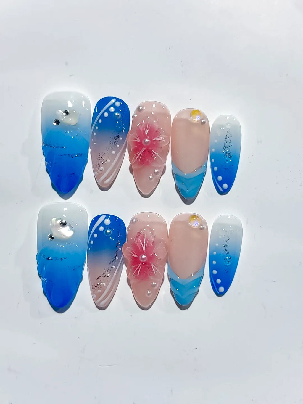D433 - Medium Nude Blue Almond Ombre Flower Glitter