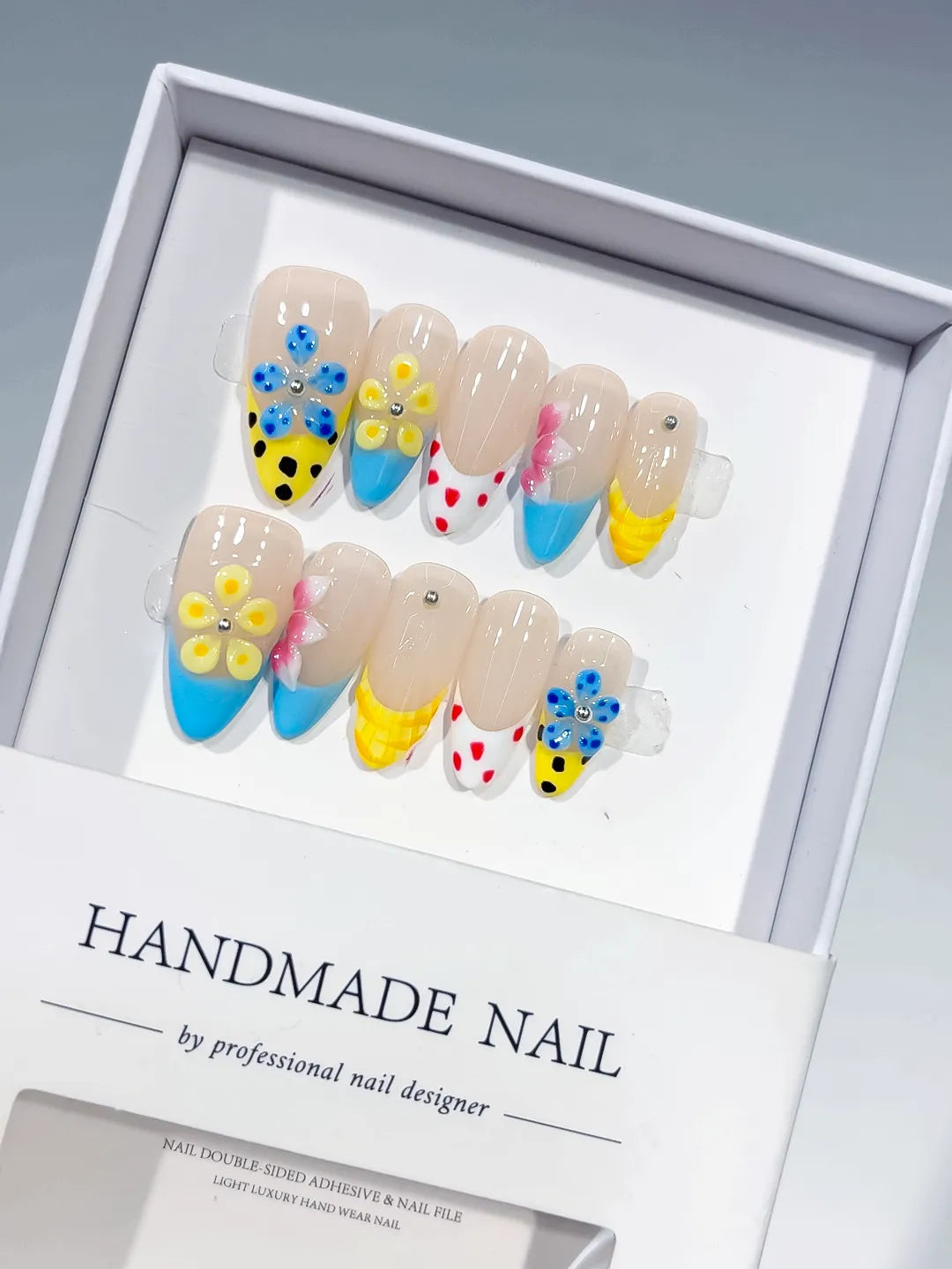 D441 - Medium Nude Blue Almond Abstract Flower Dot Pattern VibeNailsLab
