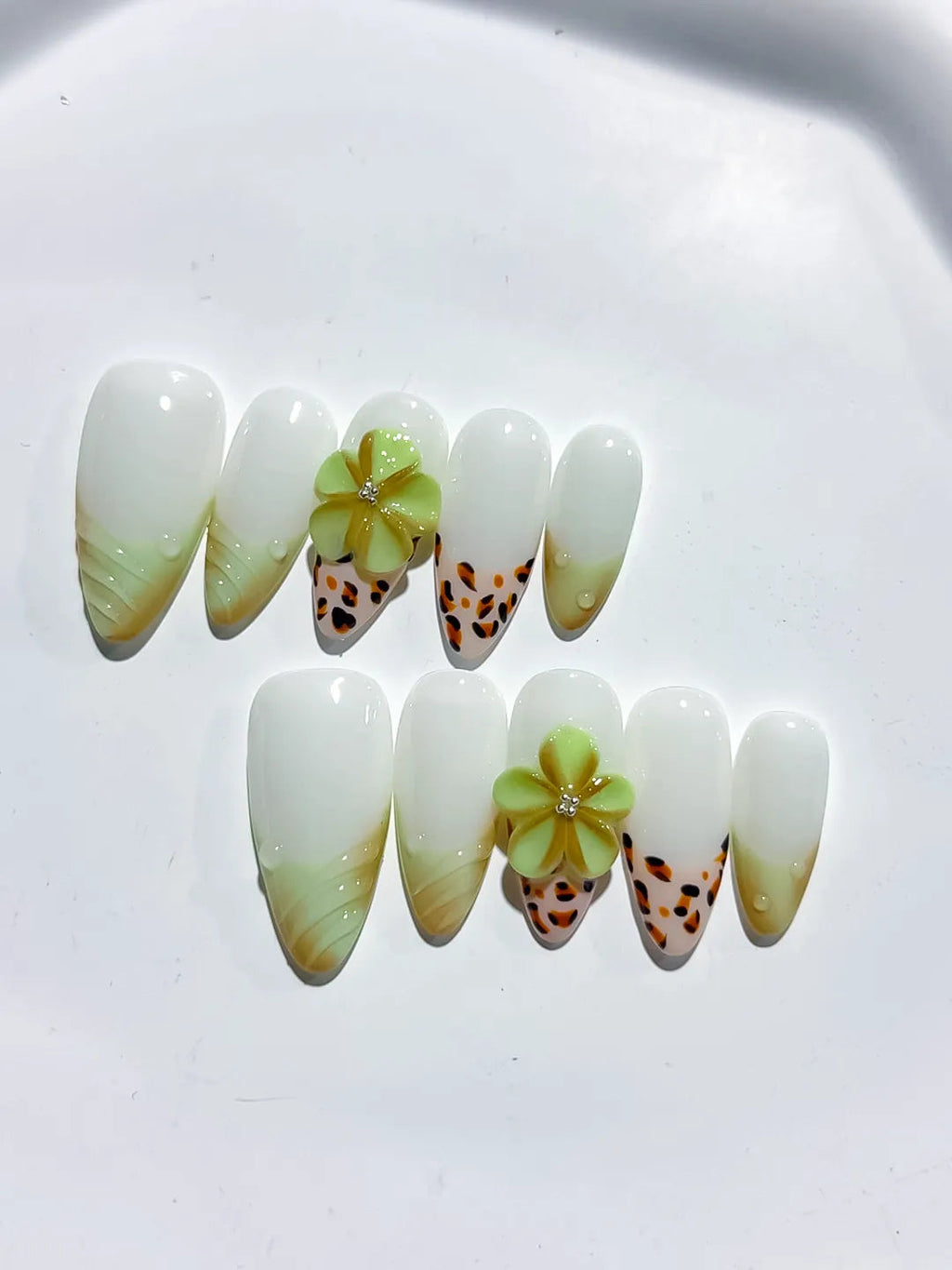 D446 - Medium White Green Almond Ombre Flower Animal Print VibeNailsLab