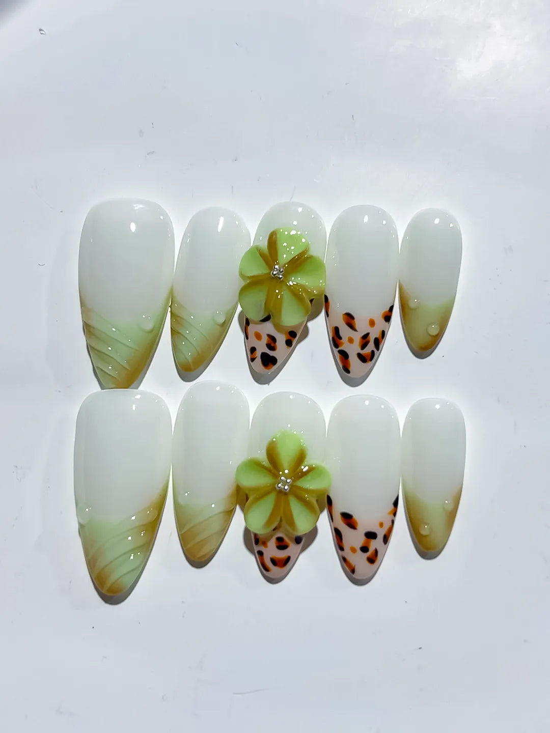 D446 - Medium White Green Almond Ombre Flower Animal Print VibeNailsLab