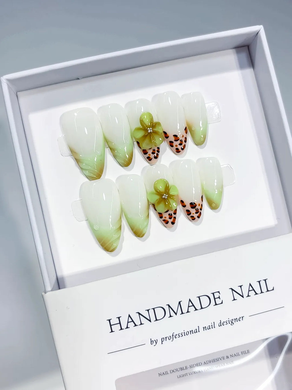 D446 - Medium White Green Almond Ombre Flower Animal Print