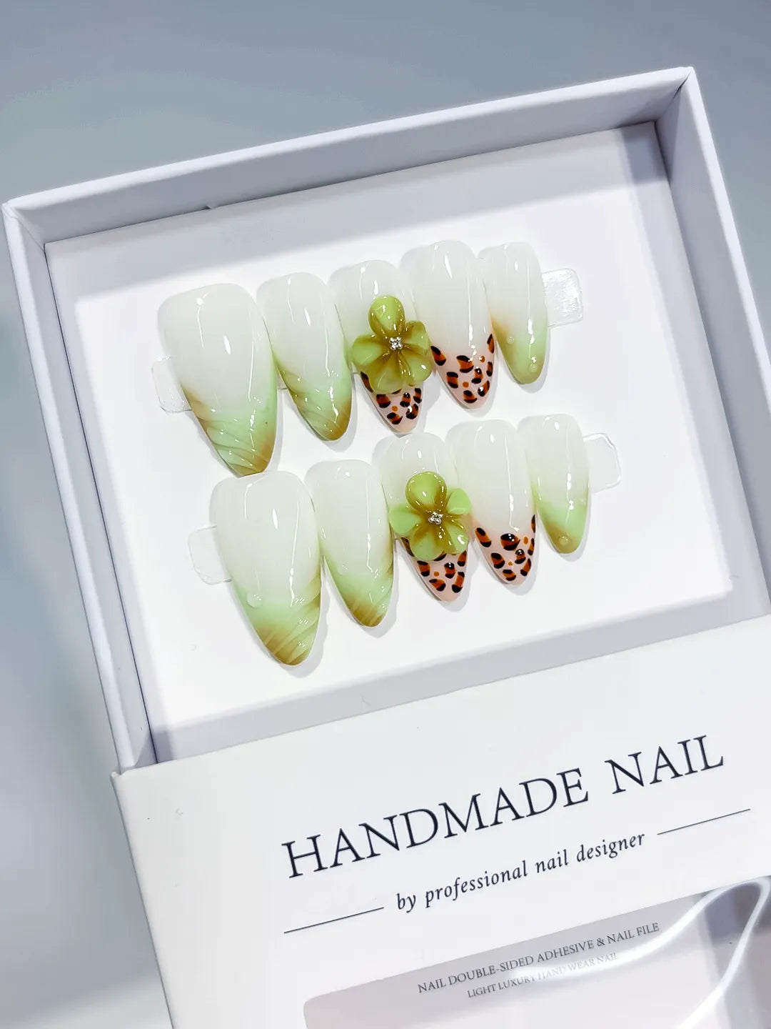 D446 - Medium White Green Almond Ombre Flower Animal Print