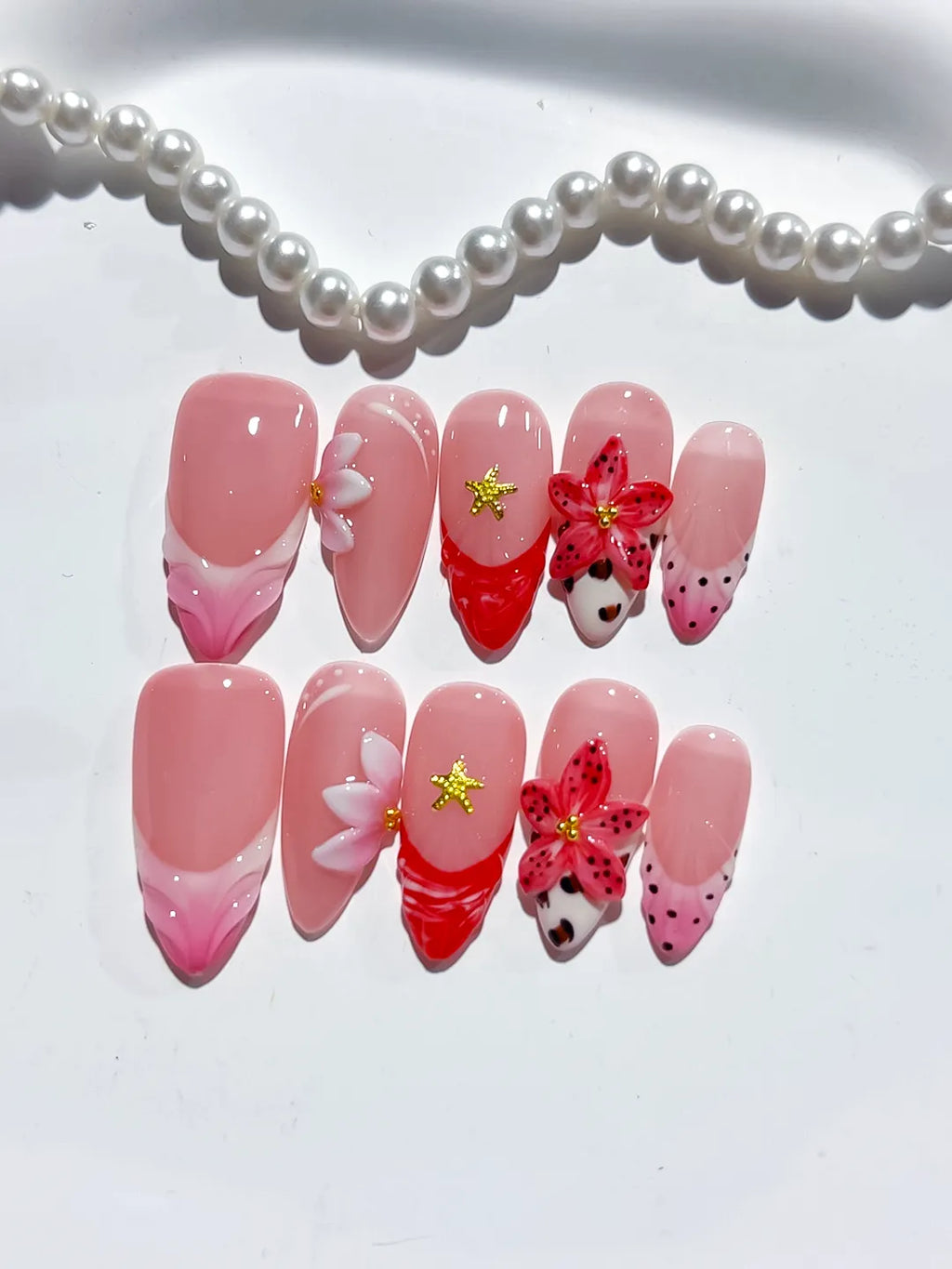 D447 - Medium Pink Red Almond Abstract Flower Star