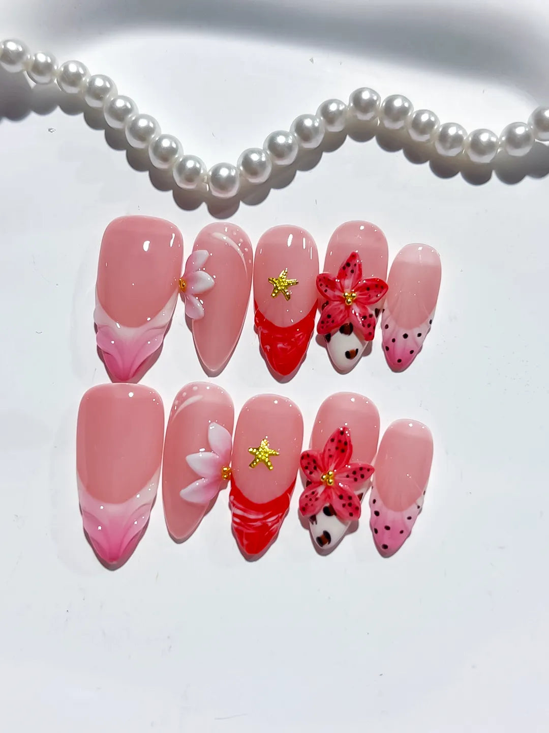 D447 - Medium Pink Red Almond Abstract Flower Star