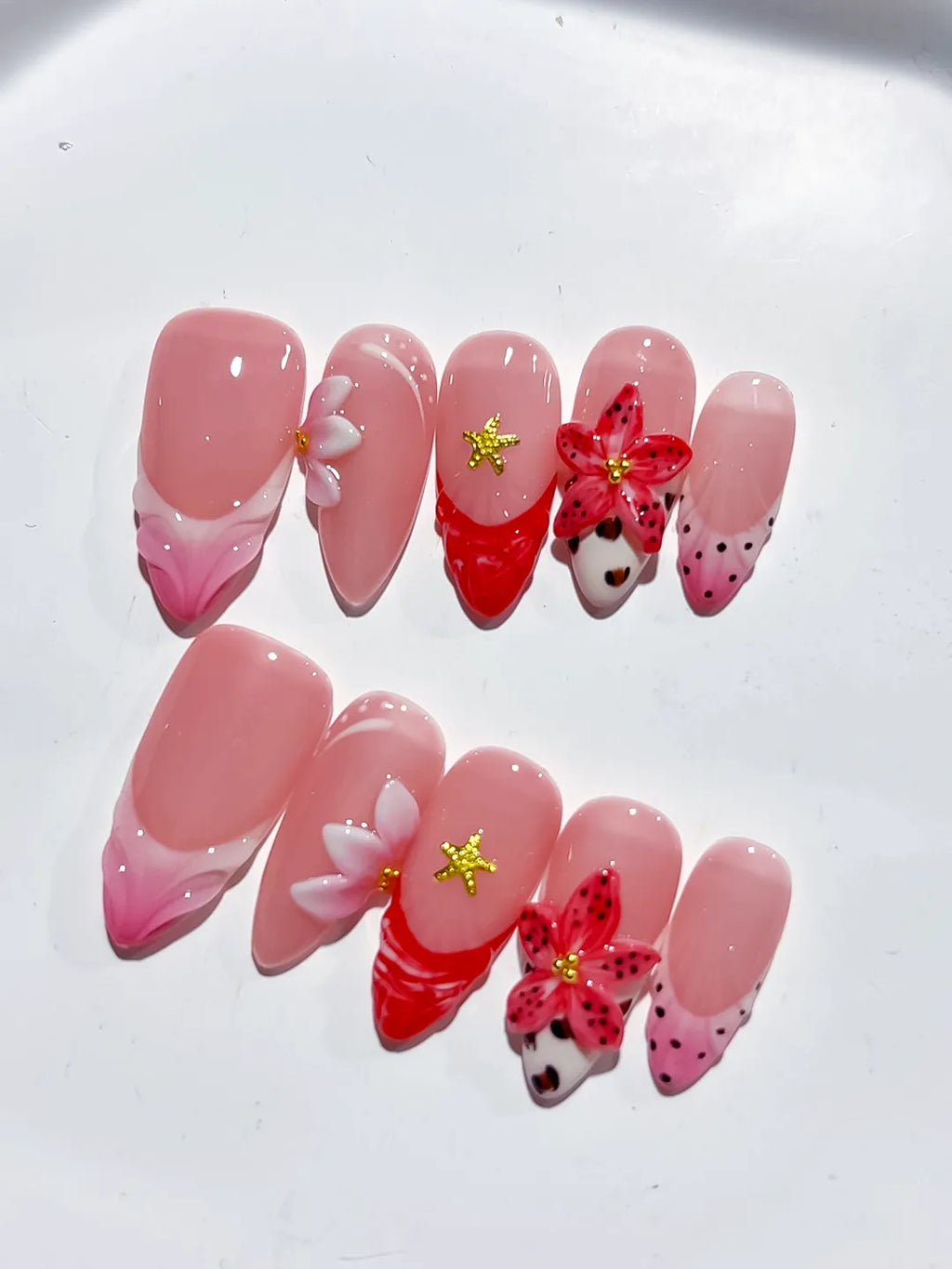 D447 - Medium Pink Red Almond Abstract Flower Star