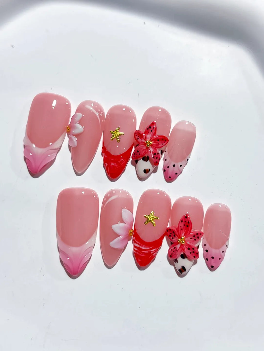D447 - Medium Pink Red Almond Abstract Flower Star