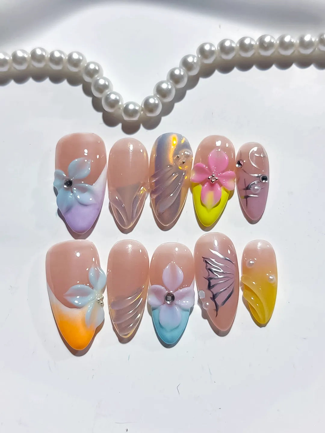 D452 - Medium Nude Yellow Almond Abstract Flower Leaf
