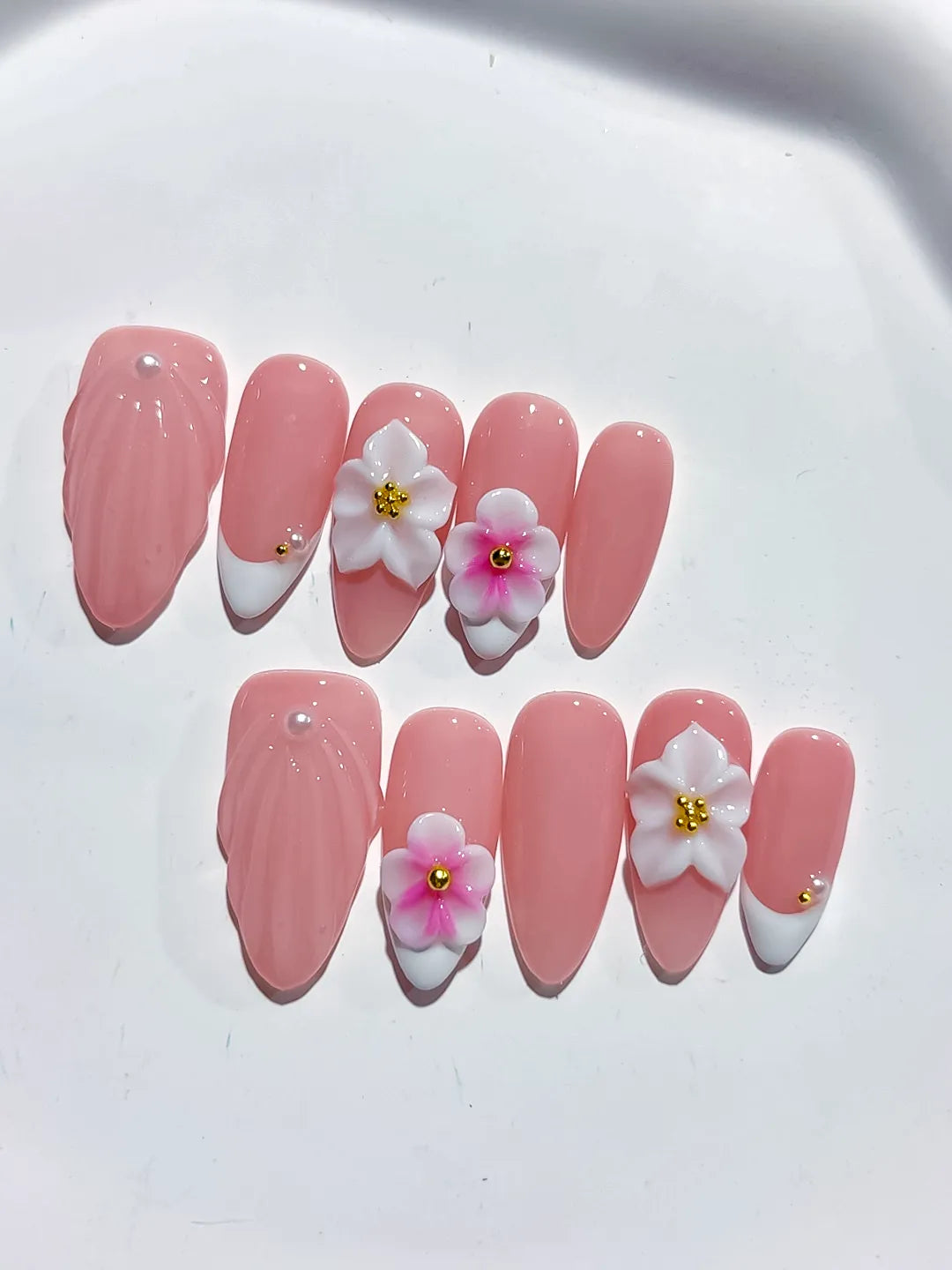 D457 - Medium Pink White Almond Solid color Flower