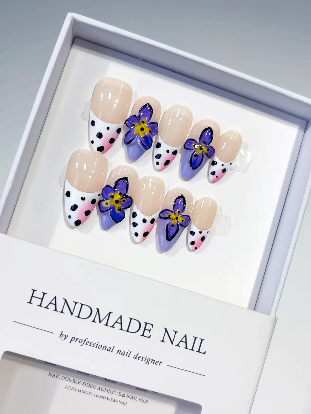D463 - Medium Nude Black Almond French tip Flower Animal Print