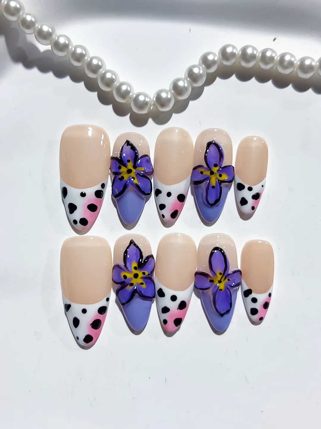 D463 - Medium Nude Black Almond French tip Flower Animal Print