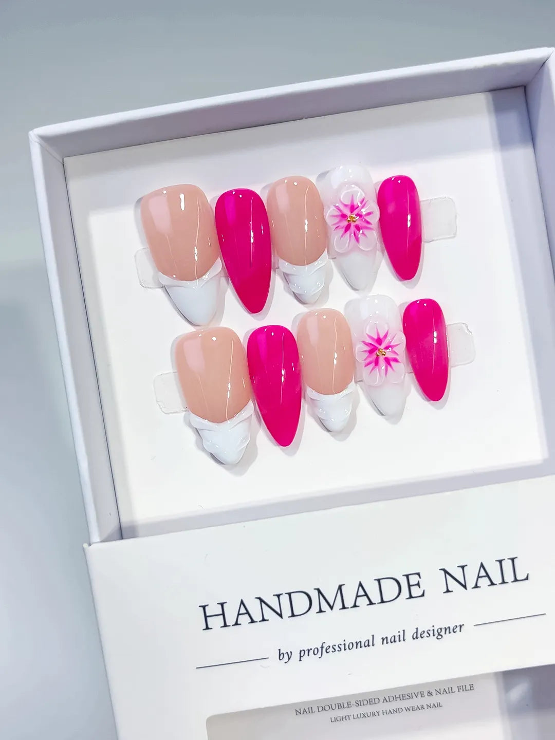 D473 - Medium Nude Pink Almond French tip Flower
