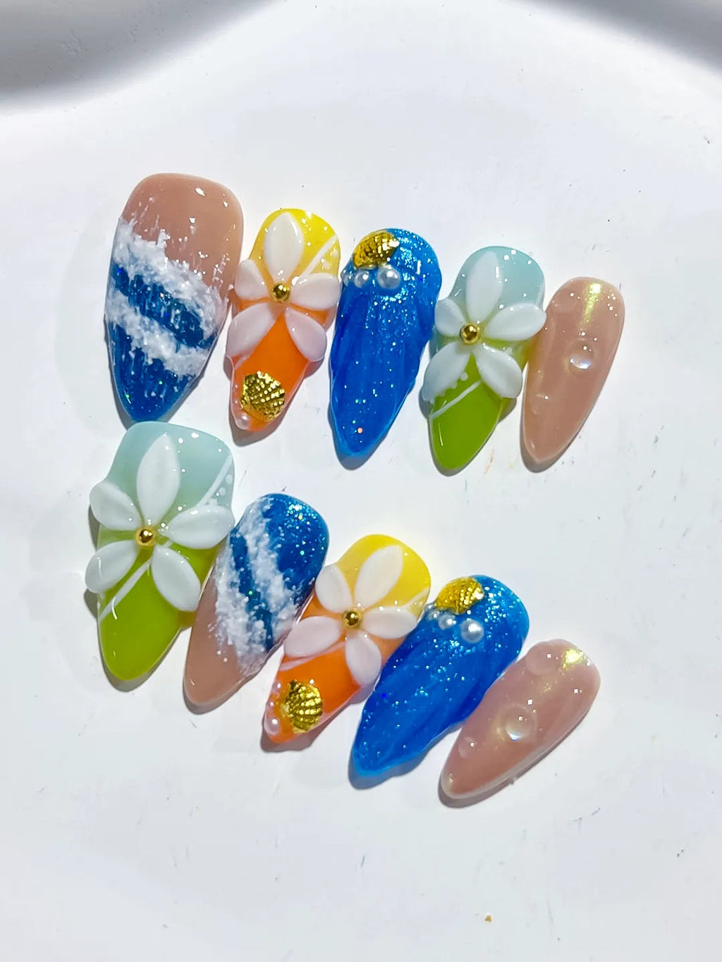 D476 - Medium Blue Green Almond Abstract Flower Glitter VibeNailsLab