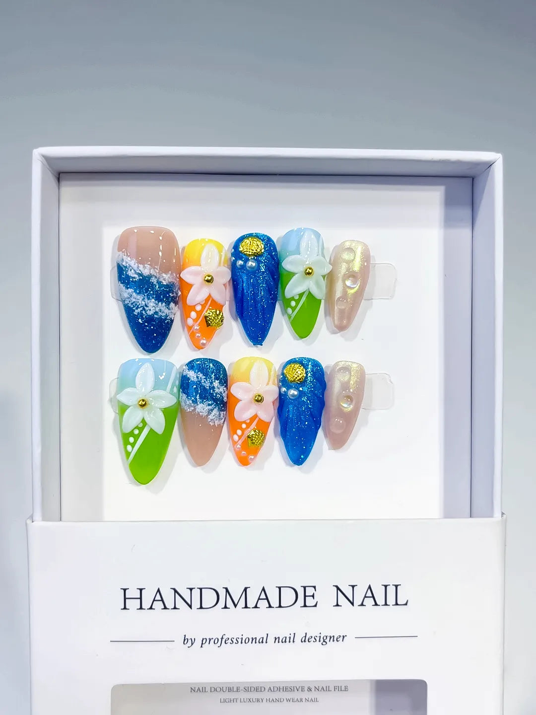 D476 - Medium Blue Green Almond Abstract Flower Glitter VibeNailsLab