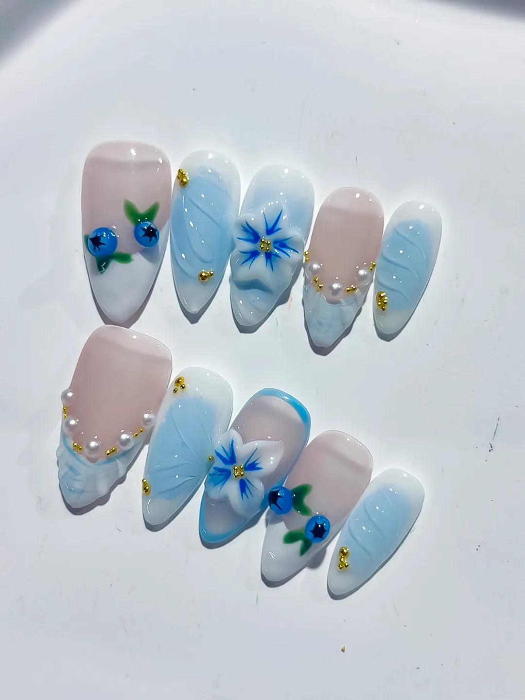 D478 - Medium Nude Blue Almond French tip Flower Pearl