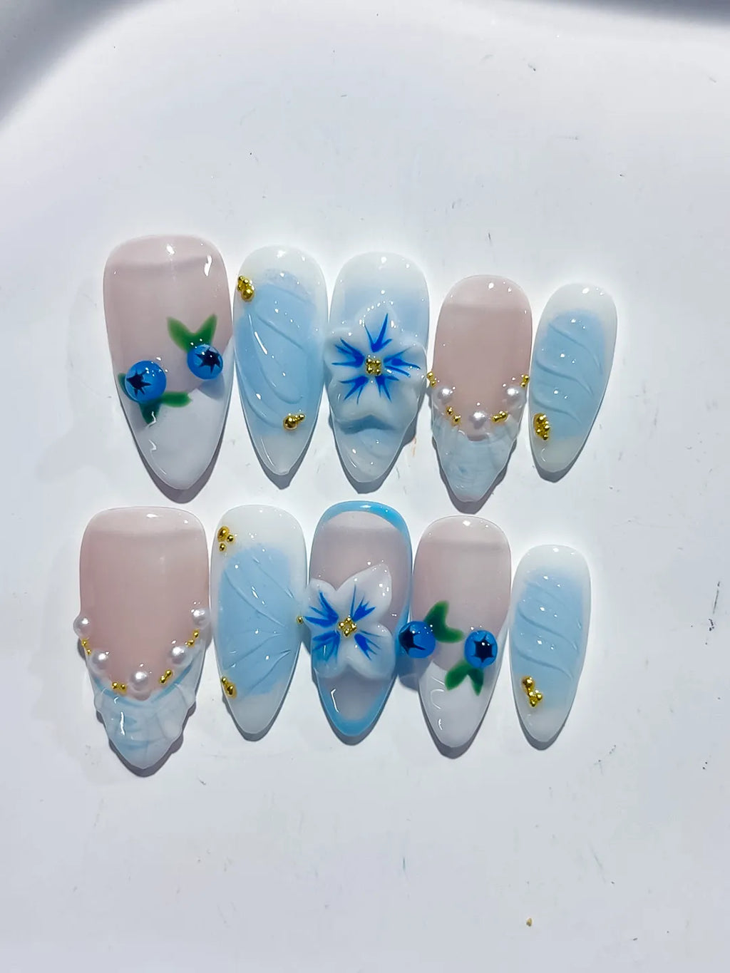D478 - Medium Nude Blue Almond French tip Flower Pearl