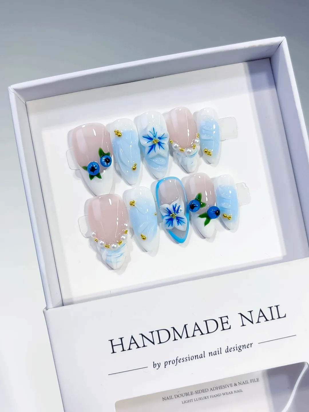 D478 - Medium Nude Blue Almond French tip Flower Pearl