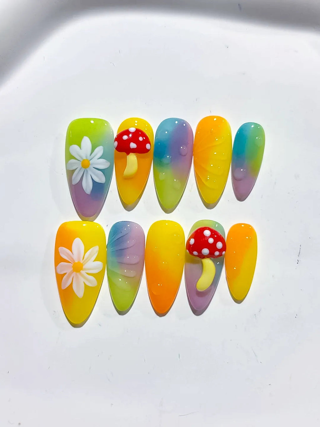 D481 - Medium Yellow Green Almond Ombre Flower Mushroom VibeNailsLab