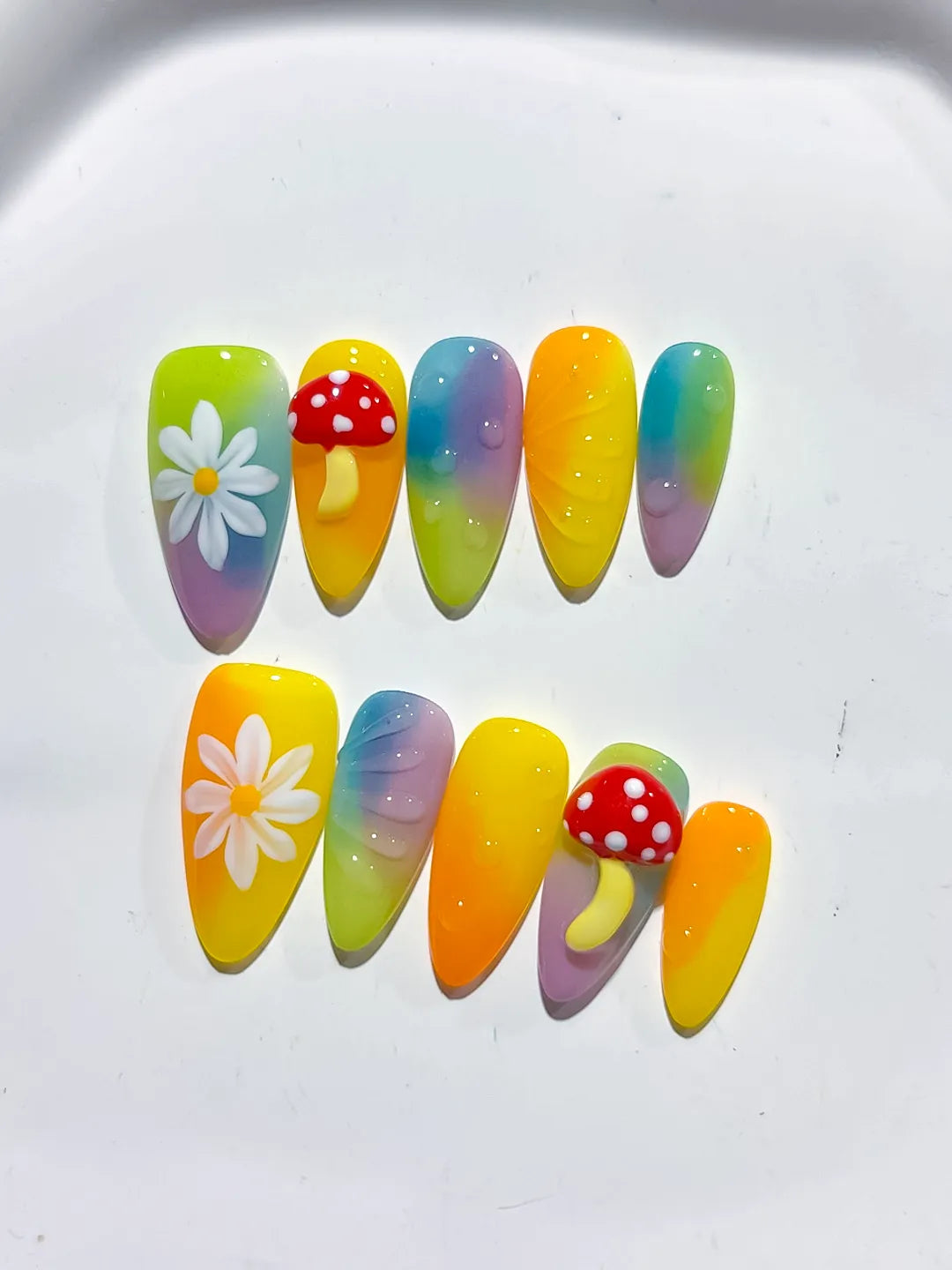 D481 - Medium Yellow Green Almond Ombre Flower Mushroom VibeNailsLab