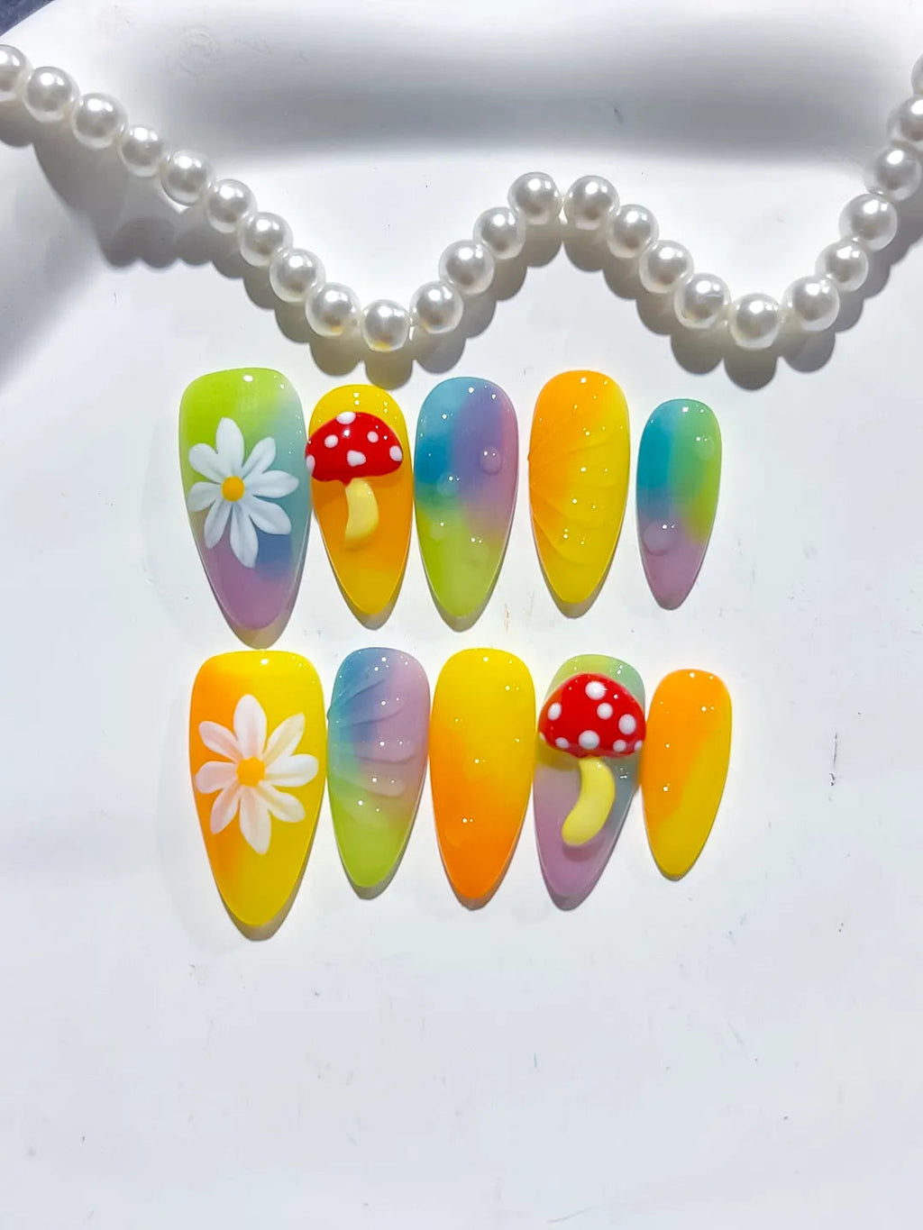 D481 - Medium Yellow Green Almond Ombre Flower Mushroom VibeNailsLab