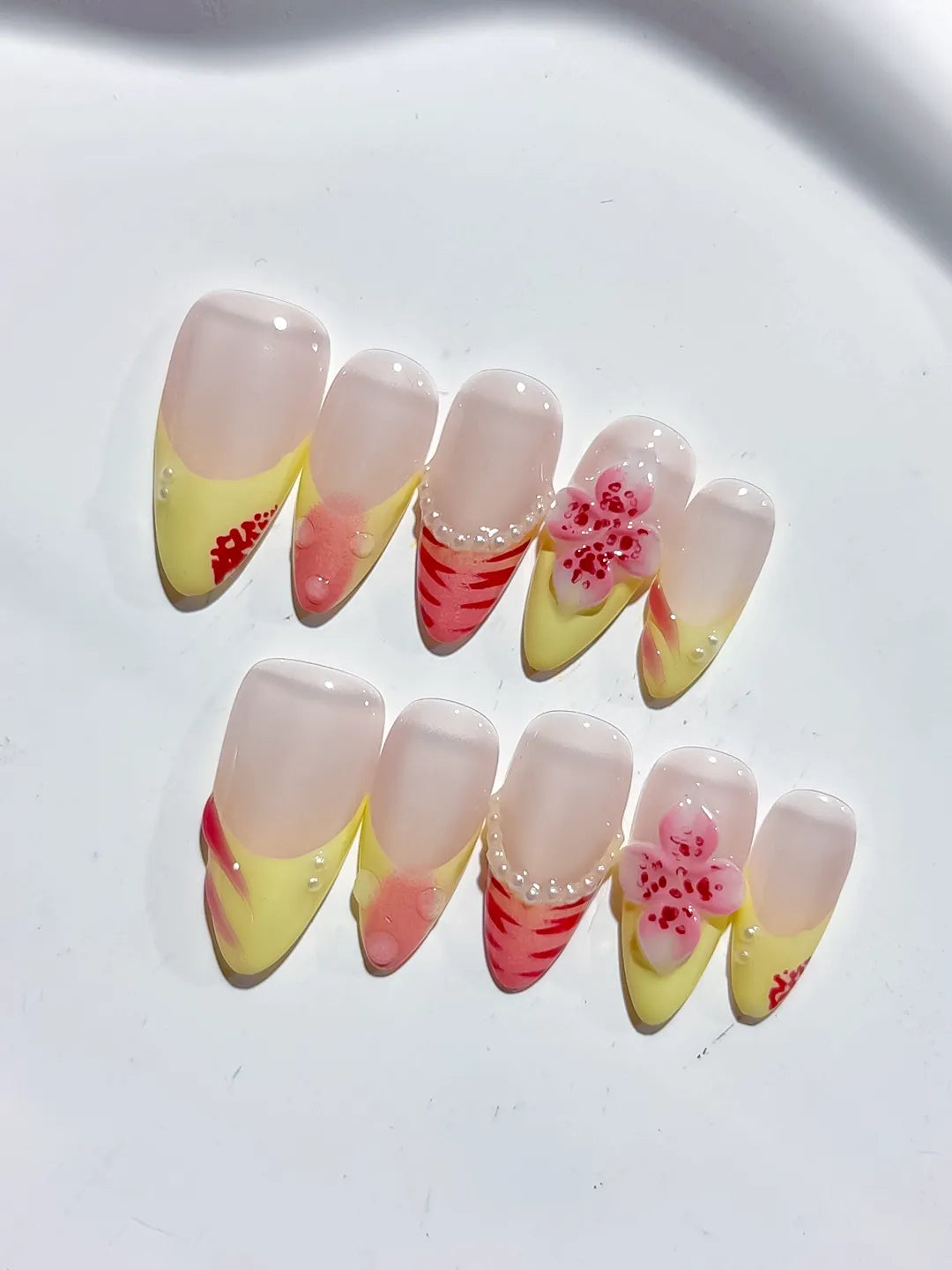 D483 - Medium Nude Yellow Almond French tip Flower Pearl