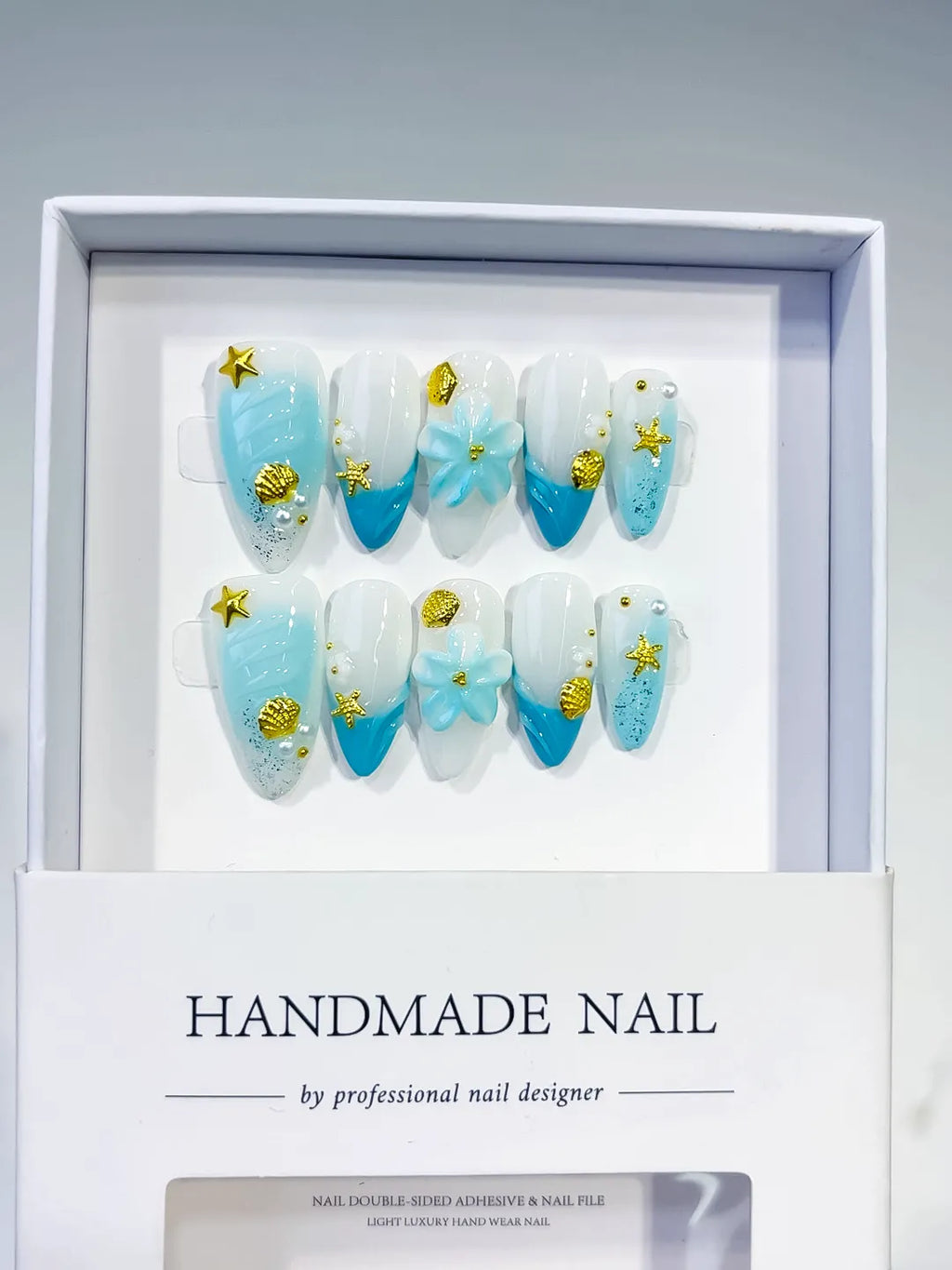 D484 - Medium White Blue Almond French tip Flower Star
