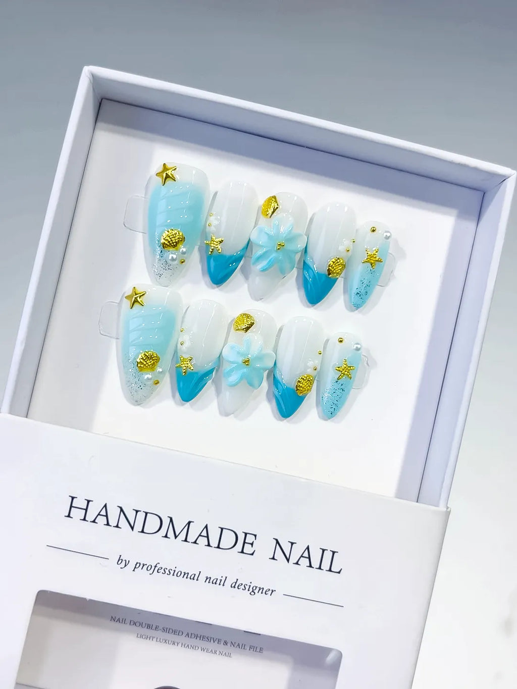 D484 - Medium White Blue Almond French tip Flower Star