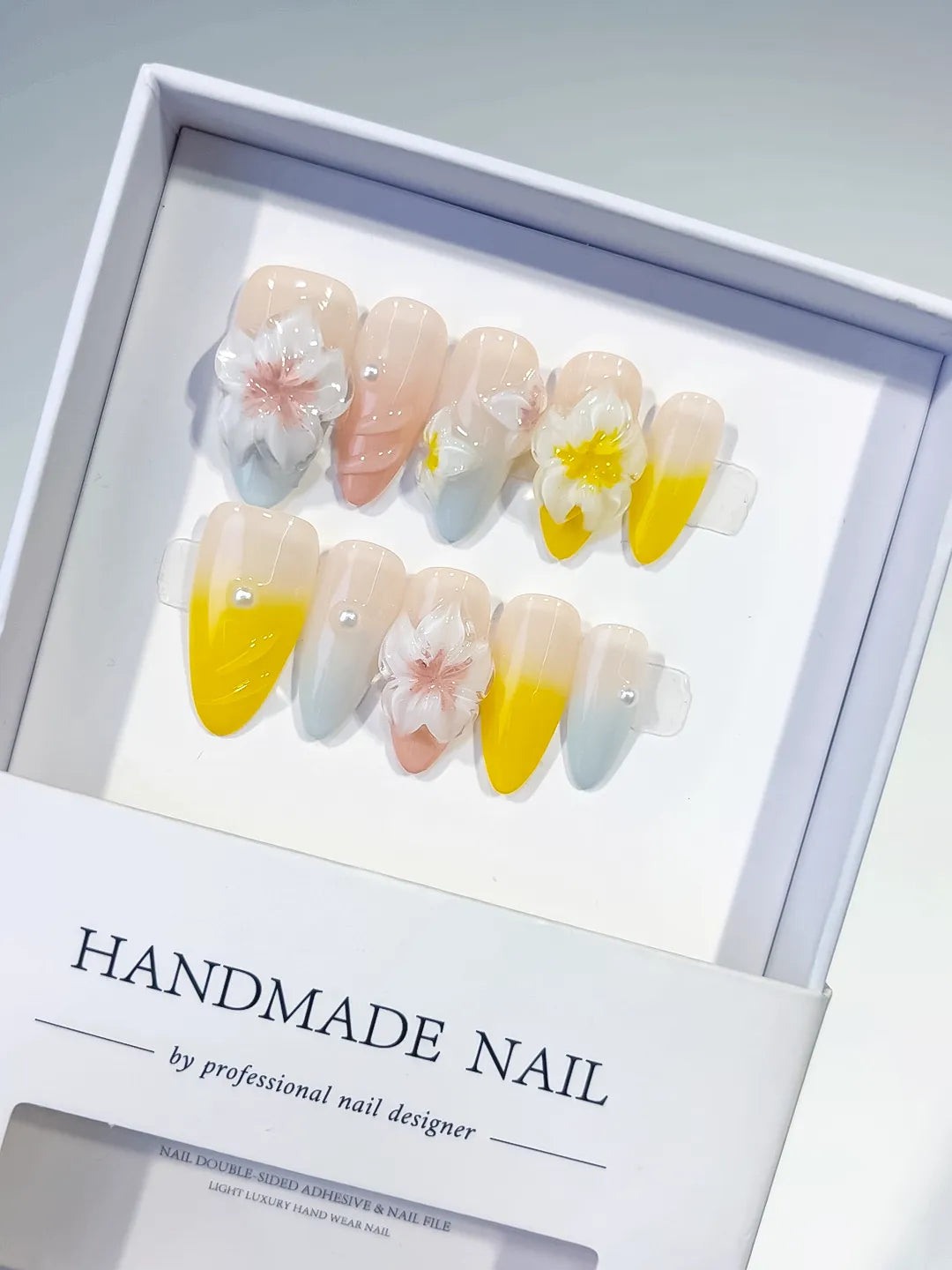 D490 - Medium Nude Yellow Almond French tip Flower Pearl