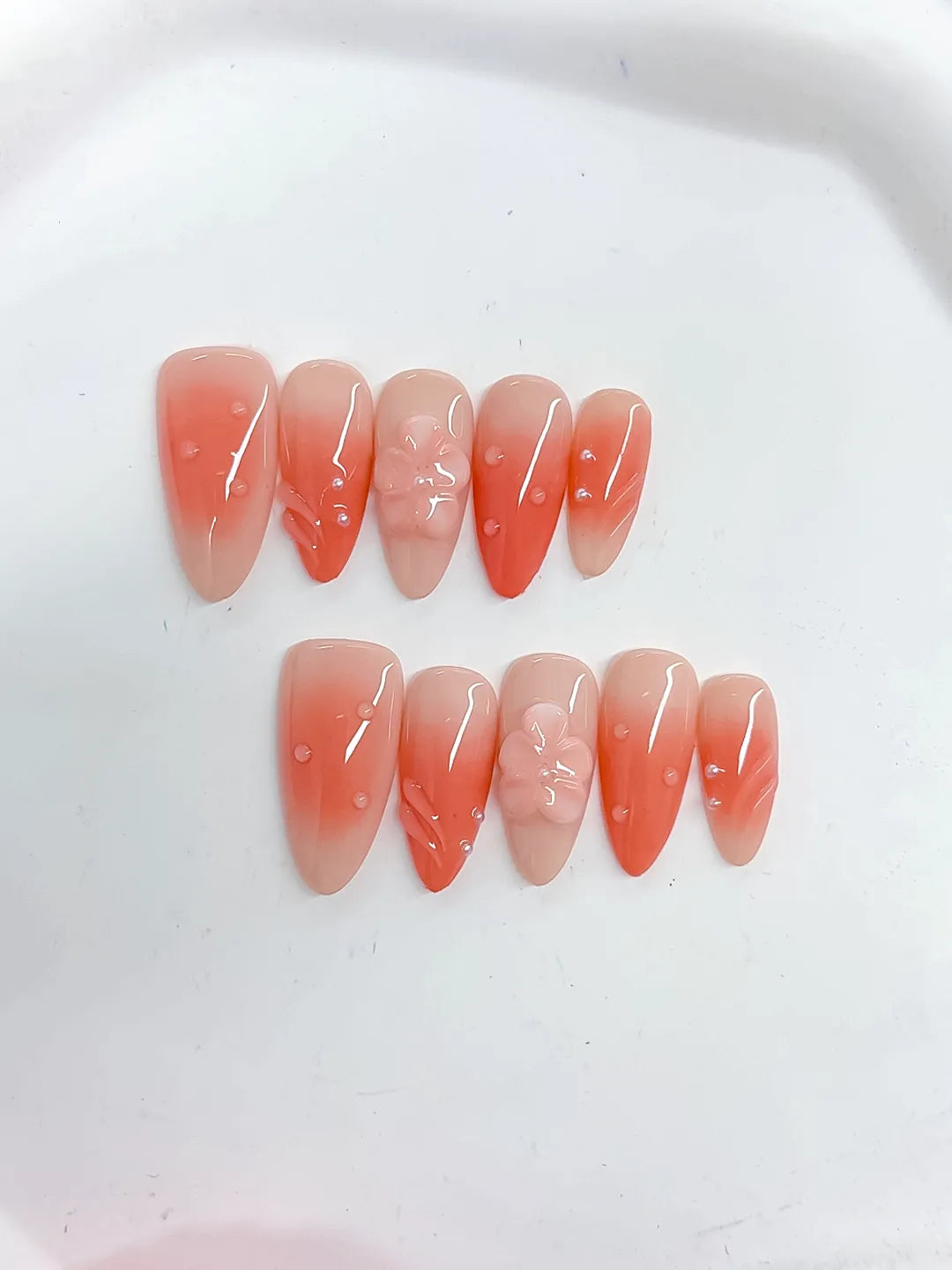 D491 - Medium Orange Almond Ombre Flower Rhinestone
