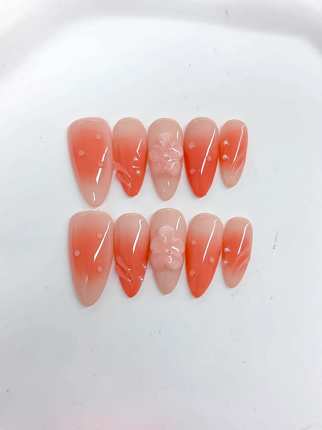 D491 - Medium Orange Almond Ombre Flower Rhinestone