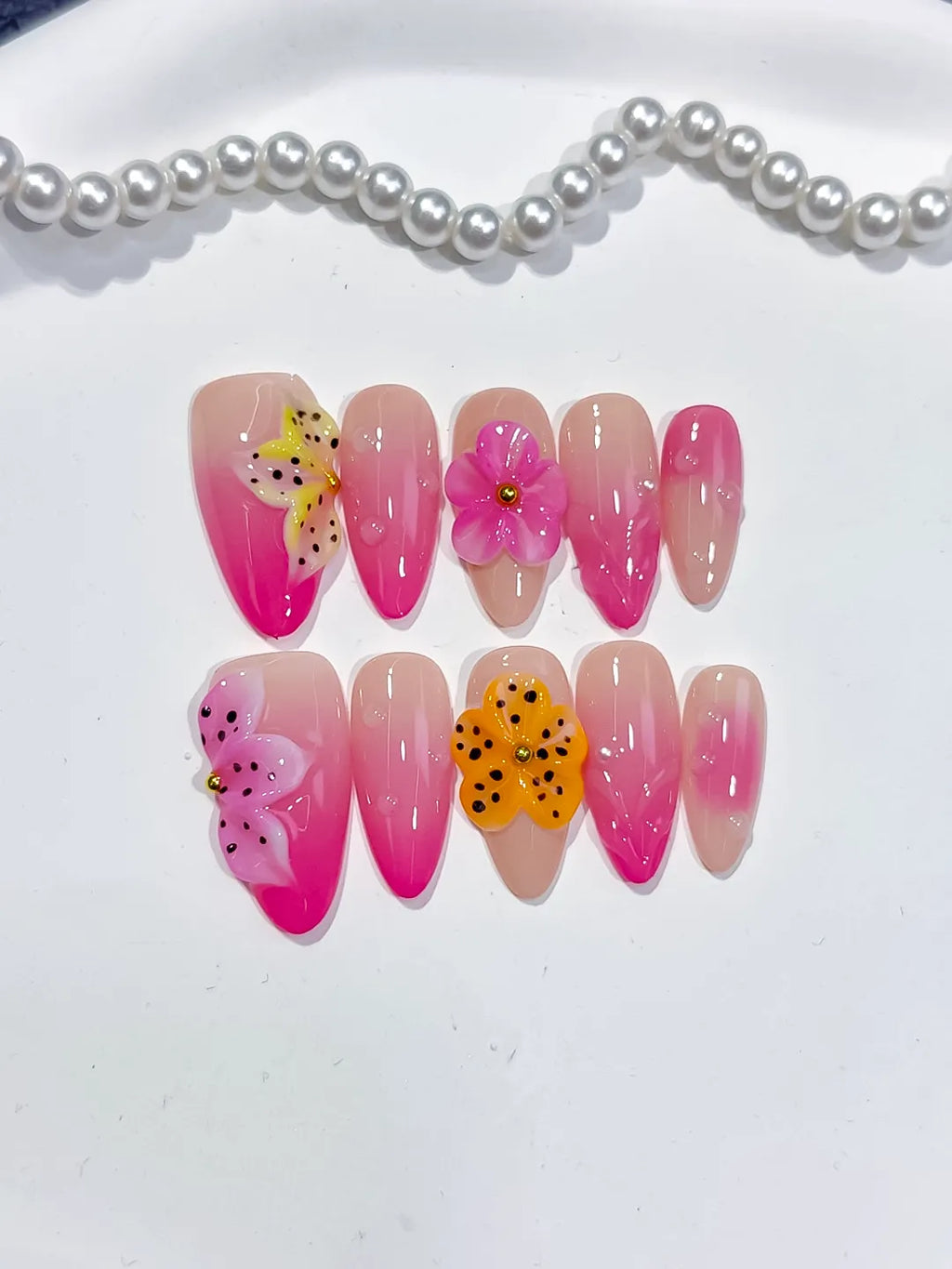 D499 - Medium Pink Yellow Almond Ombre Flower Dot Pattern