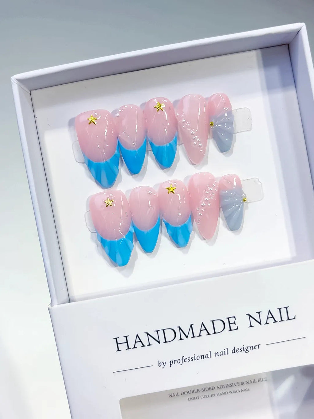 D503 - Medium Pink Blue Almond Ombre Star Shell VibeNailsLab